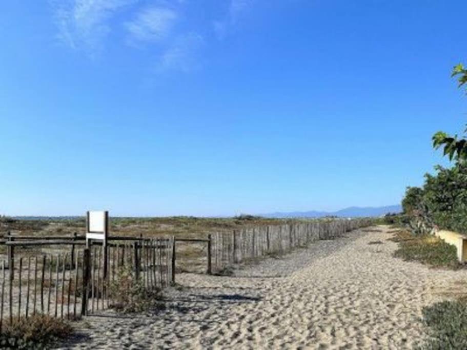 Villa Face A La Mer Sur Le Sable 6 Clim A L'Etage Le Barcarès Eksteriør bilde